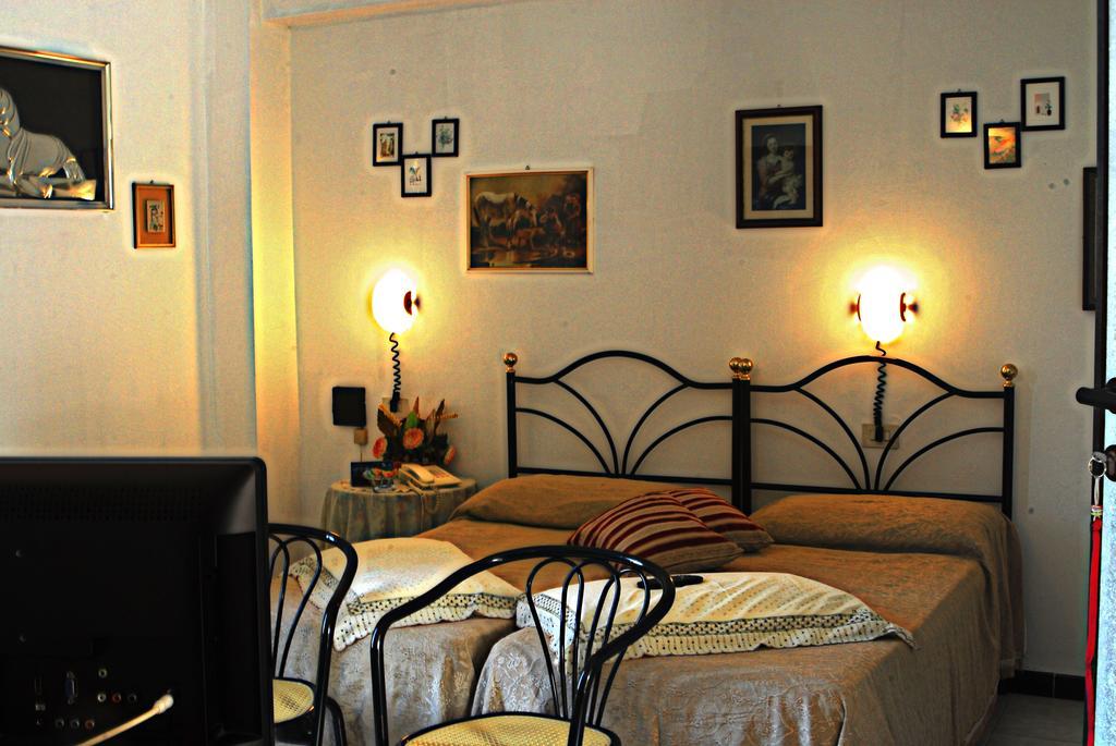 Hotel Ebe San Piero a Sieve Exteriör bild